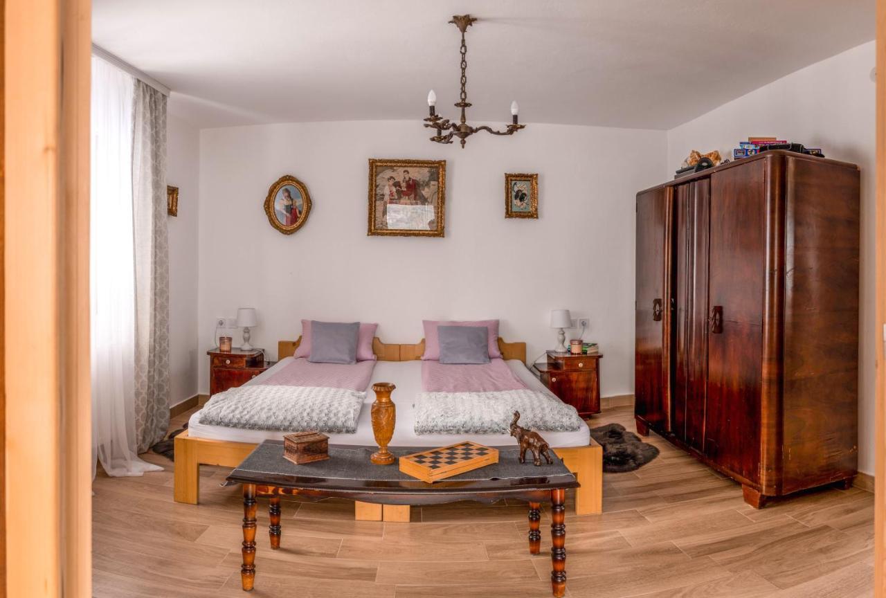 Apartmani Lunija Gornji Milanovac Exterior foto