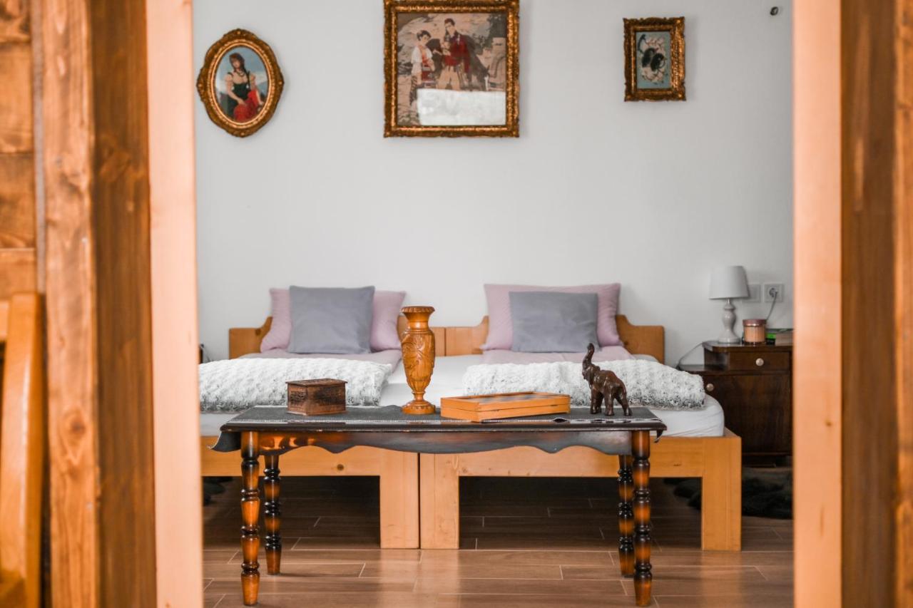 Apartmani Lunija Gornji Milanovac Exterior foto
